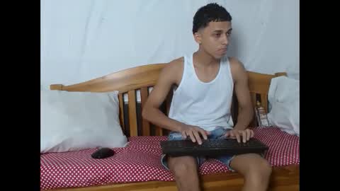 Snapshot of deivy_skinny01 chatting on October 2025 08:41:01 PM Deivy online show from October 2025 08:41:01 PM