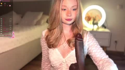 Dia online show from April 2026 12:04:01 AM