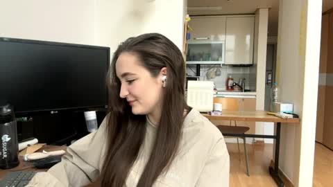 Snapshot of delenaberland chatting on April 2026 02:17:02 AM Marry online show from April 2026 02:17:02 AM