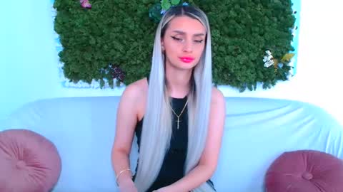 deliciaalove online show from April 2026 06:49:01 PM