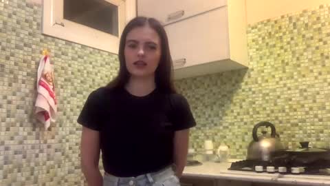 Snapshot of deliciastombaugh chatting on April 2026 05:11:01 PM Kiki online show from April 2026 05:11:01 PM