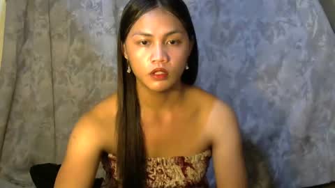 Snapshot of deliciouscum_rhianna chatting on April 2026 01:00:01 AM deliciouscum_rhianna online show from April 2026 01:00:01 AM