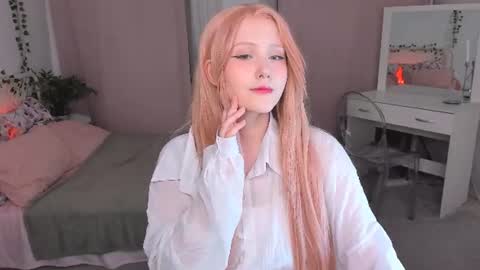 Delilah or Laila online show from June 2026 09:53:02 PM