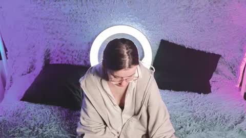 Rochel online show from December 2025 08:04:02 PM