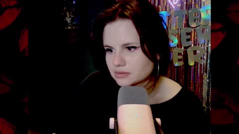 dellacrush_ online show from February 2025 08:45:01 PM