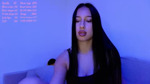 delly_love online show from November 2025 08:43:01 PM