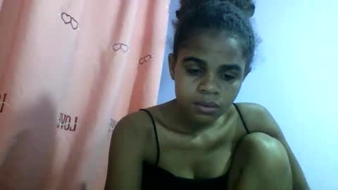 delphine online show from March 2026 11:50:01 PM