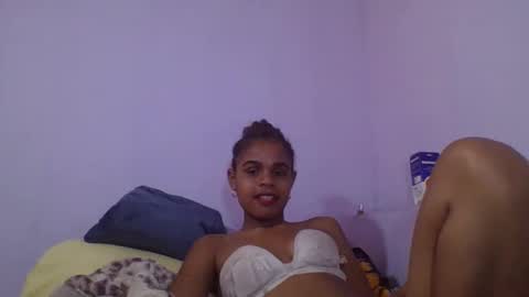 delphine online show from April 2026 06:08:01 AM