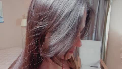 delsietarpley online show from December 2025 11:15:01 AM