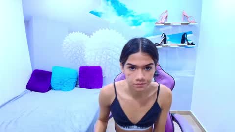 DEMI online show from October 2025 12:14:02 PM