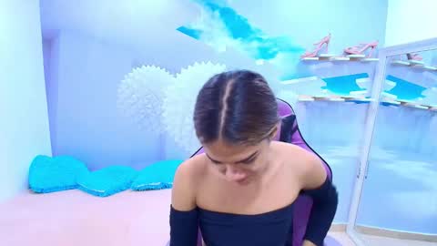 Snapshot of demi_leed chatting on February 2026 12:12:01 PM DEMI online show from February 2026 12:12:01 PM