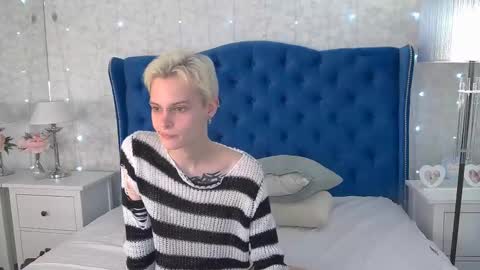 demianenglen online show from February 2025 09:01:02 PM