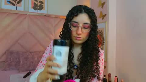 Snapshot of demijones_ chatting on May 2026 05:57:01 AM Demi online show from May 2026 05:57:01 AM
