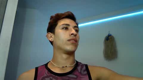 Demir Sky online show from November 2025 01:39:02 AM