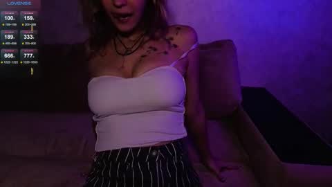 Katrine online show from November 2025 03:01:02 PM