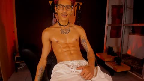 DemonKush online show from February 2025 12:40:02 AM