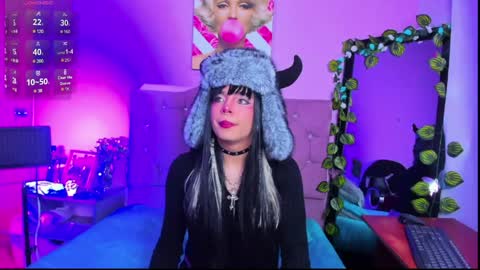 Snapshot of demony_deadboy chatting on April 2026 05:16:01 AM Maki online show from April 2026 05:16:01 AM