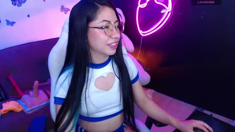 Demy  online show from December 2024 04:37:02 AM