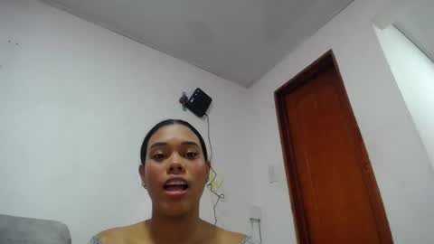 Snapshot of dena_k_ chatting on September 2025 07:24:02 PM Dena k s online show from September 2025 07:24:02 PM