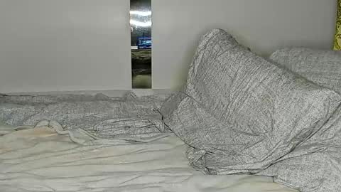 Den online show from January 2025 07:37:01 PM