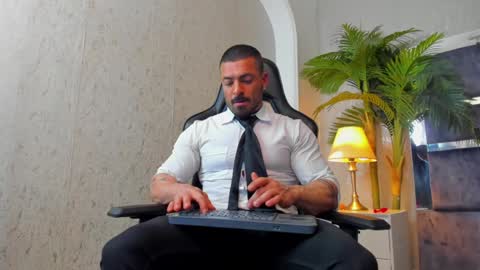 Snapshot of dennis_cox_ chatting on January 2025 04:02:02 PM dennis_cox_ online show from January 2025 04:02:02 PM