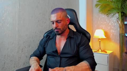 Snapshot of dennis_cox_ chatting on January 2025 06:19:01 PM dennis_cox_ online show from January 2025 06:19:01 PM