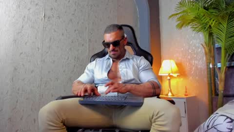 Snapshot of dennis_cox_ chatting on February 2025 02:45:01 PM dennis_cox_ online show from February 2025 02:45:01 PM