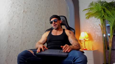 Snapshot of dennis_cox_ chatting on February 2025 04:15:02 AM dennis_cox_ online show from February 2025 04:15:02 AM