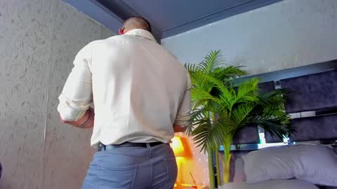 Snapshot of dennis_cox_ chatting on February 2025 03:28:02 PM dennis_cox_ online show from February 2025 03:28:02 PM