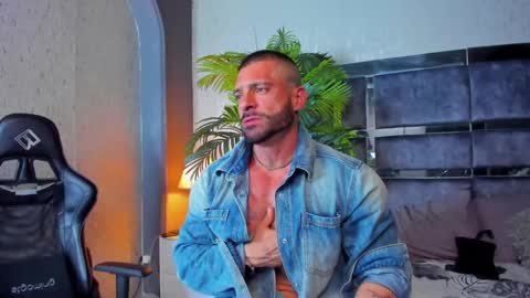 Snapshot of dennis_cox_ chatting on February 2025 12:37:02 PM dennis_cox_ online show from February 2025 12:37:02 PM