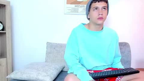 Snapshot of dennis_hills chatting on March 2026 12:09:01 PM Dennis online show from March 2026 12:09:01 PM