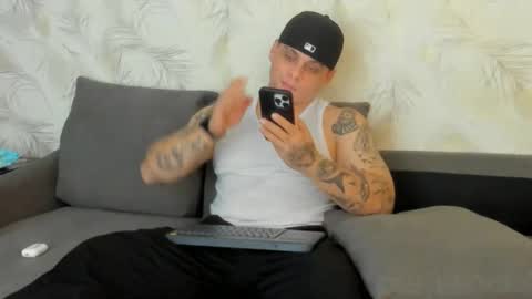 dennis munera online show from December 2024 11:08:02 AM