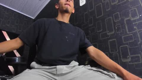 Snapshot of dereck_monroe chatting on February 2026 10:38:01 AM Dereck online show from February 2026 10:38:01 AM