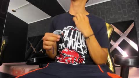 Dereck online show from March 2026 11:45:01 PM