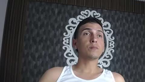 Snapshot of dereck_smithh chatting on June 2026 03:08:02 AM Dereck online show from June 2026 03:08:02 AM