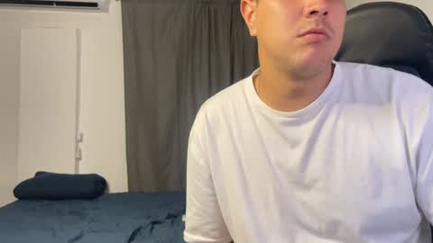 Dereck online show from January 2025 04:04:01 AM