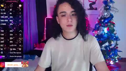 Derek independent online show from December 2024 10:09:01 PM