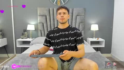 Derek Hussain online show from December 2024 08:00:01 PM