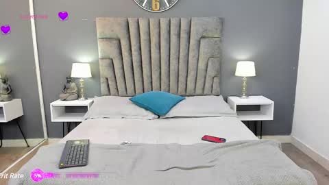 Derek Hussain online show from December 2024 08:03:02 PM