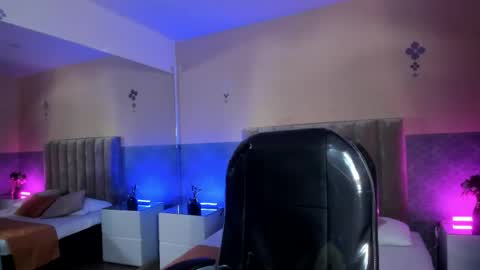 Snapshot of derek_sinn chatting on April 2026 08:32:01 PM derek_sinn online show from April 2026 08:32:01 PM