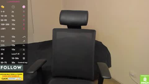 Derekcb online show from October 2025 10:25:01 AM