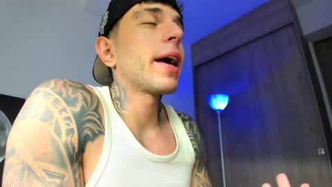 derekmuller11 online show from March 2026 06:00:01 PM