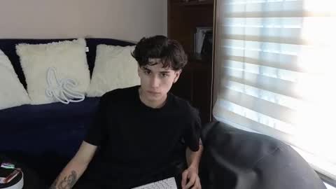 Derek online show from November 2025 06:50:01 PM