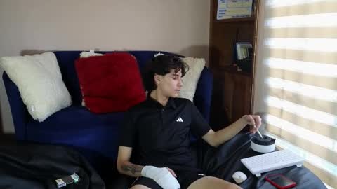 Derek online show from January 2026 09:31:01 PM