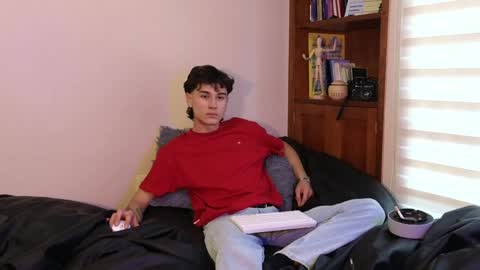 Derek online show from June 2026 10:15:01 PM