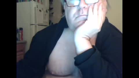 Snapshot of derrickkearley2055 chatting on November 2025 08:18:01 AM derrickkearley2055 online show from November 2025 08:18:01 AM