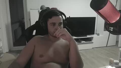 dershark online show from October 2025 11:43:01 PM