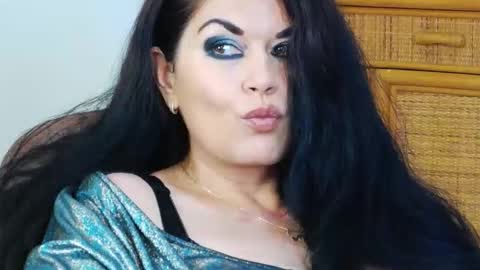 HellenMoon online show from September 2025 09:14:02 PM