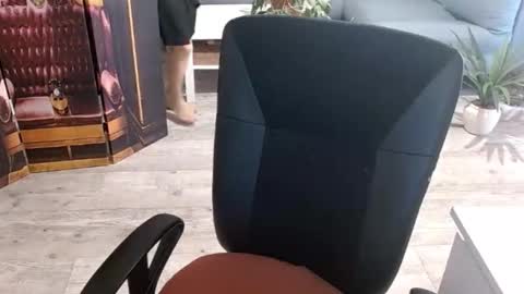 S O F I A online show from February 2026 02:59:02 PM