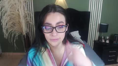 Snapshot of desiring__angel chatting on January 2025 12:24:01 PM Desiring Angel online show from January 2025 12:24:01 PM